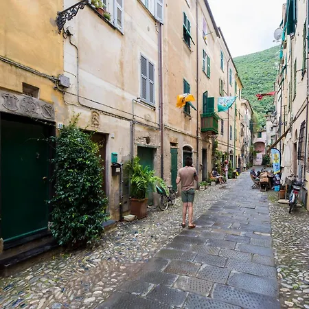 Finalborgo | 2br| Wifi | Historic Village| By Tilo
