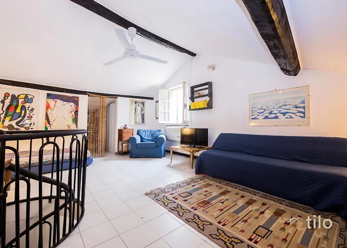 דירה Finalborgo | 2br| Wifi | Historic Village| By Tilo *